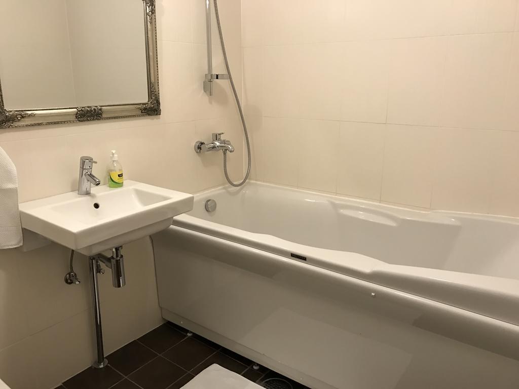 טאלין Roseni City Apartment מראה חיצוני תמונה